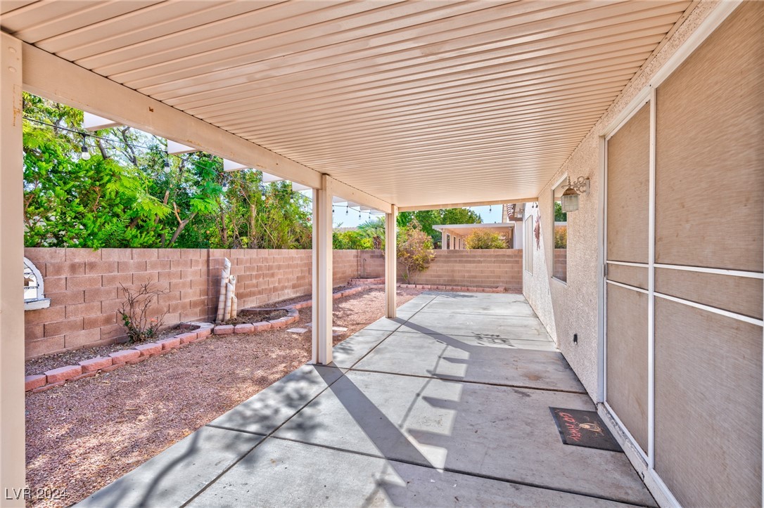 4901 Soaring Springs Avenue