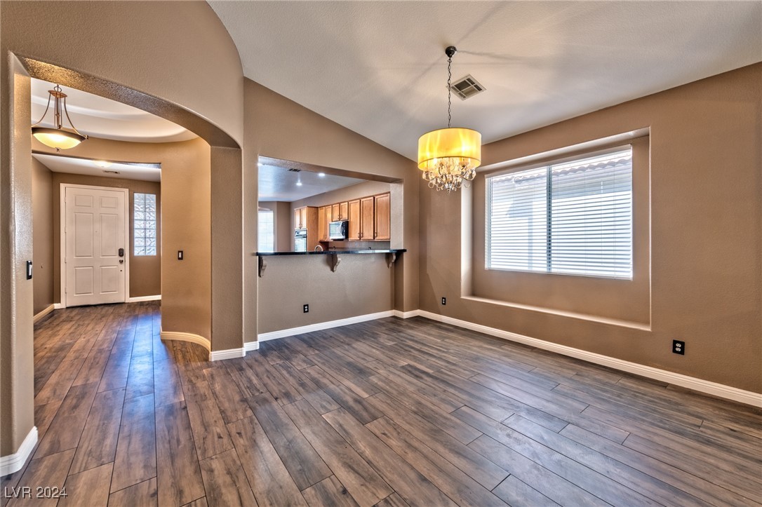 4901 Soaring Springs Avenue