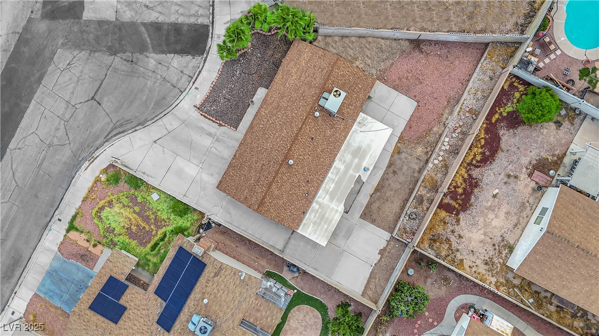 7274 Pinebrook Circle