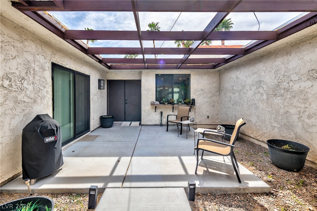 2461 El Paseo Circle