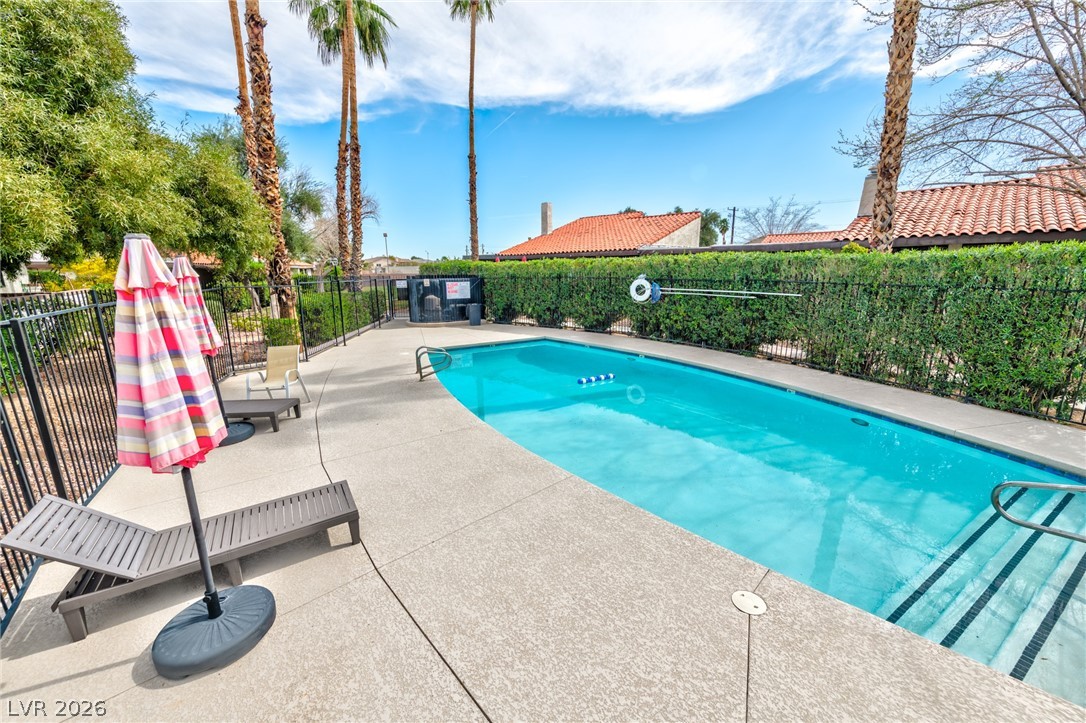 2461 El Paseo Circle