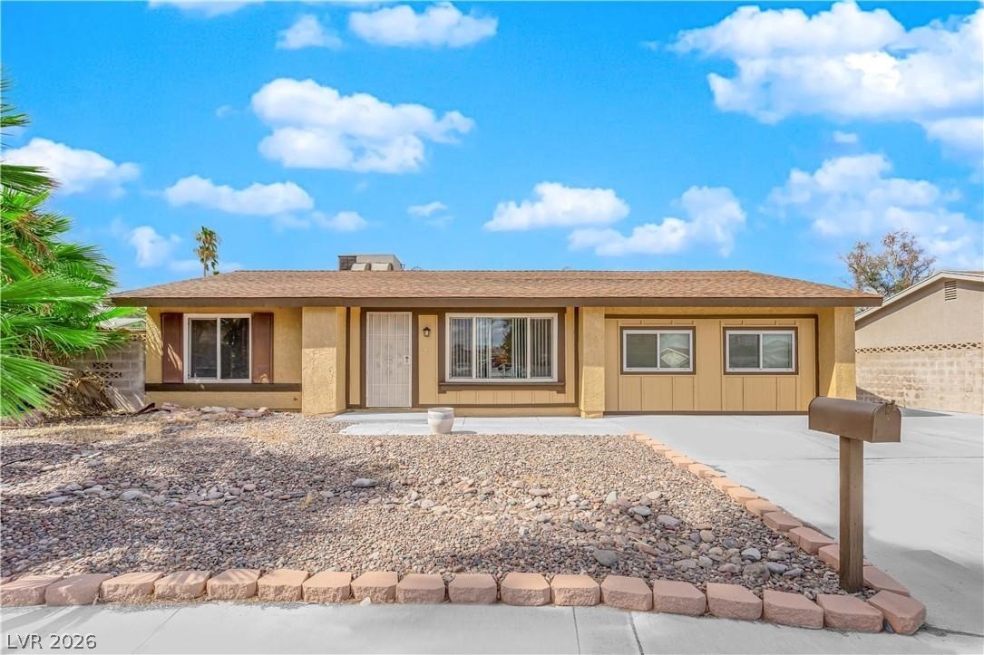 7274 Pinebrook Circle