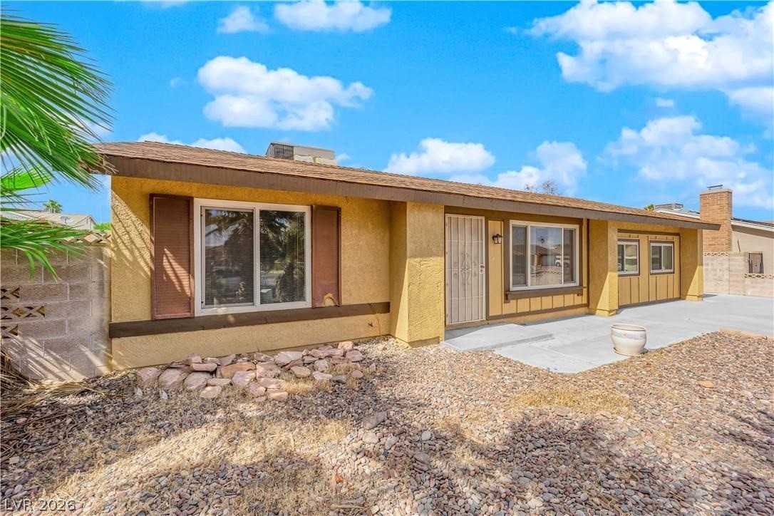 7274 Pinebrook Circle