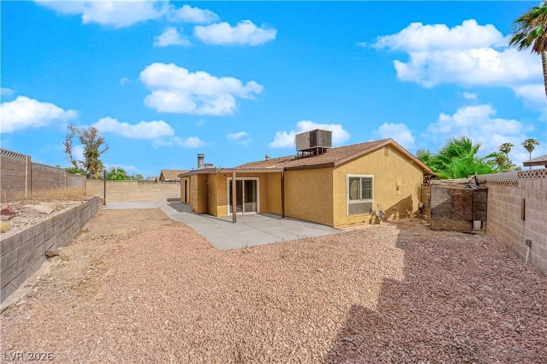 7274 Pinebrook Circle