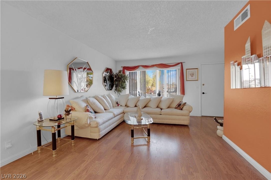 7274 Pinebrook Circle