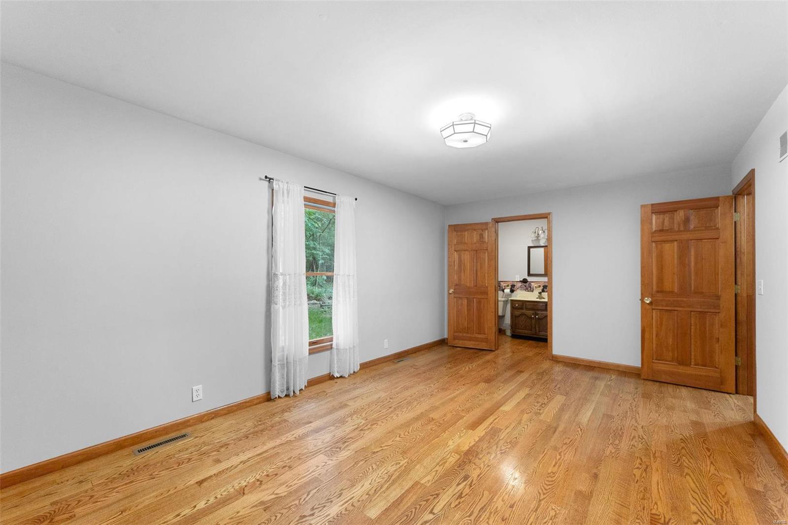 152 White Oak Estates Drive