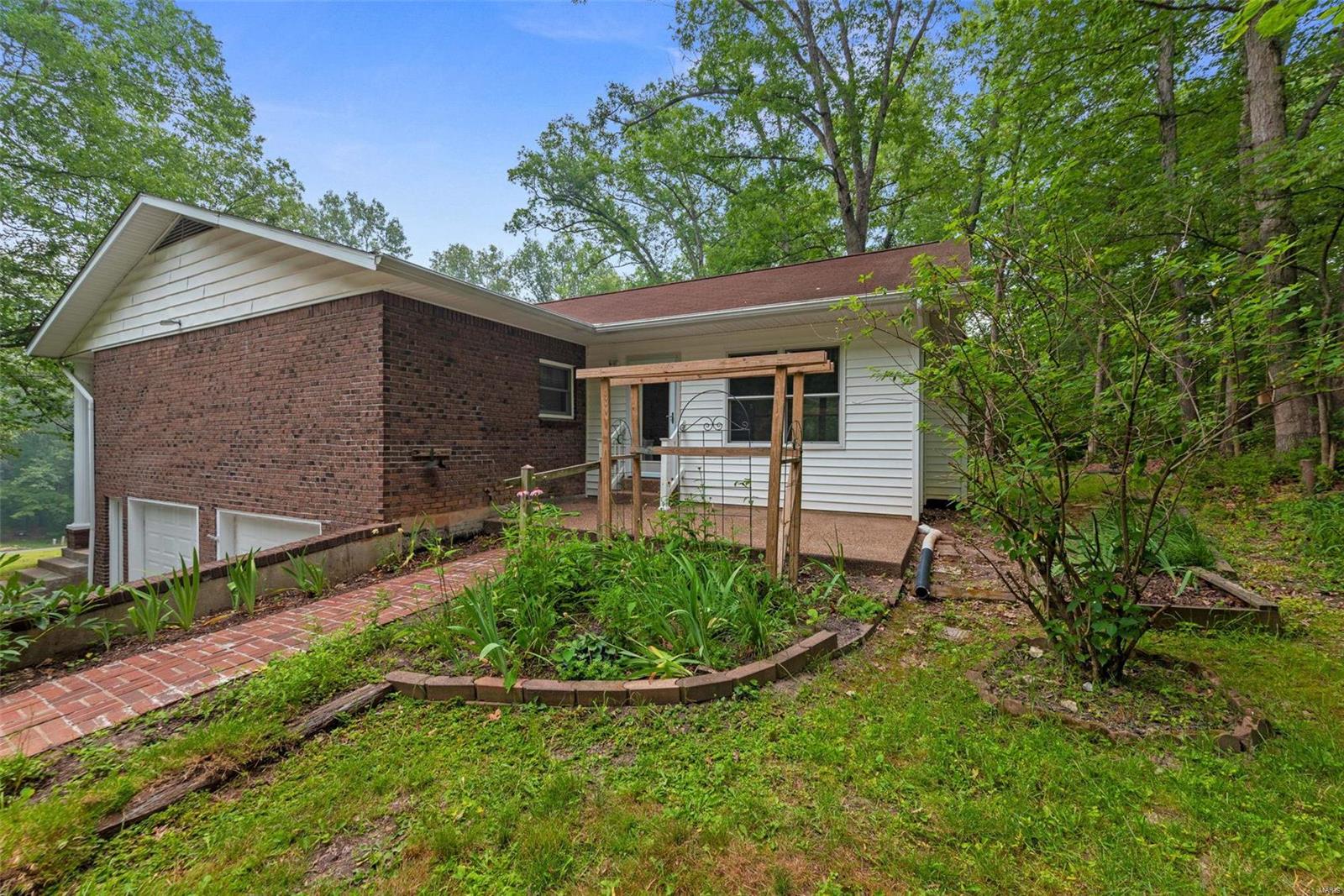 152 White Oak Estates Drive