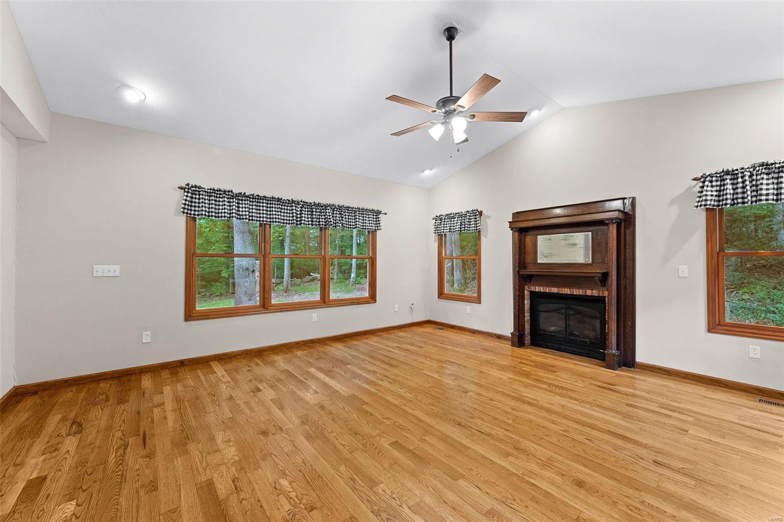 152 White Oak Estates Drive