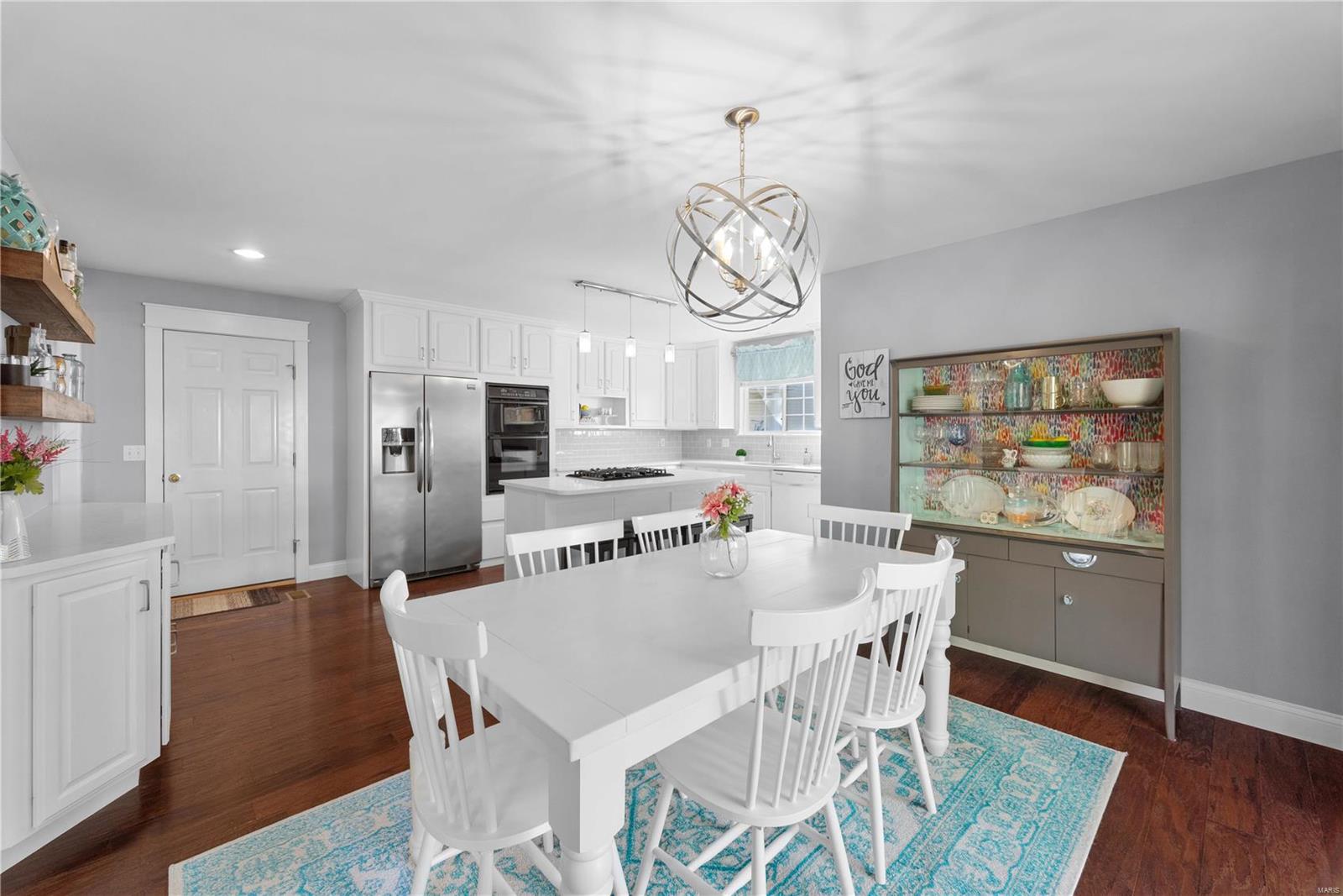 929 Squirrels Nest Court