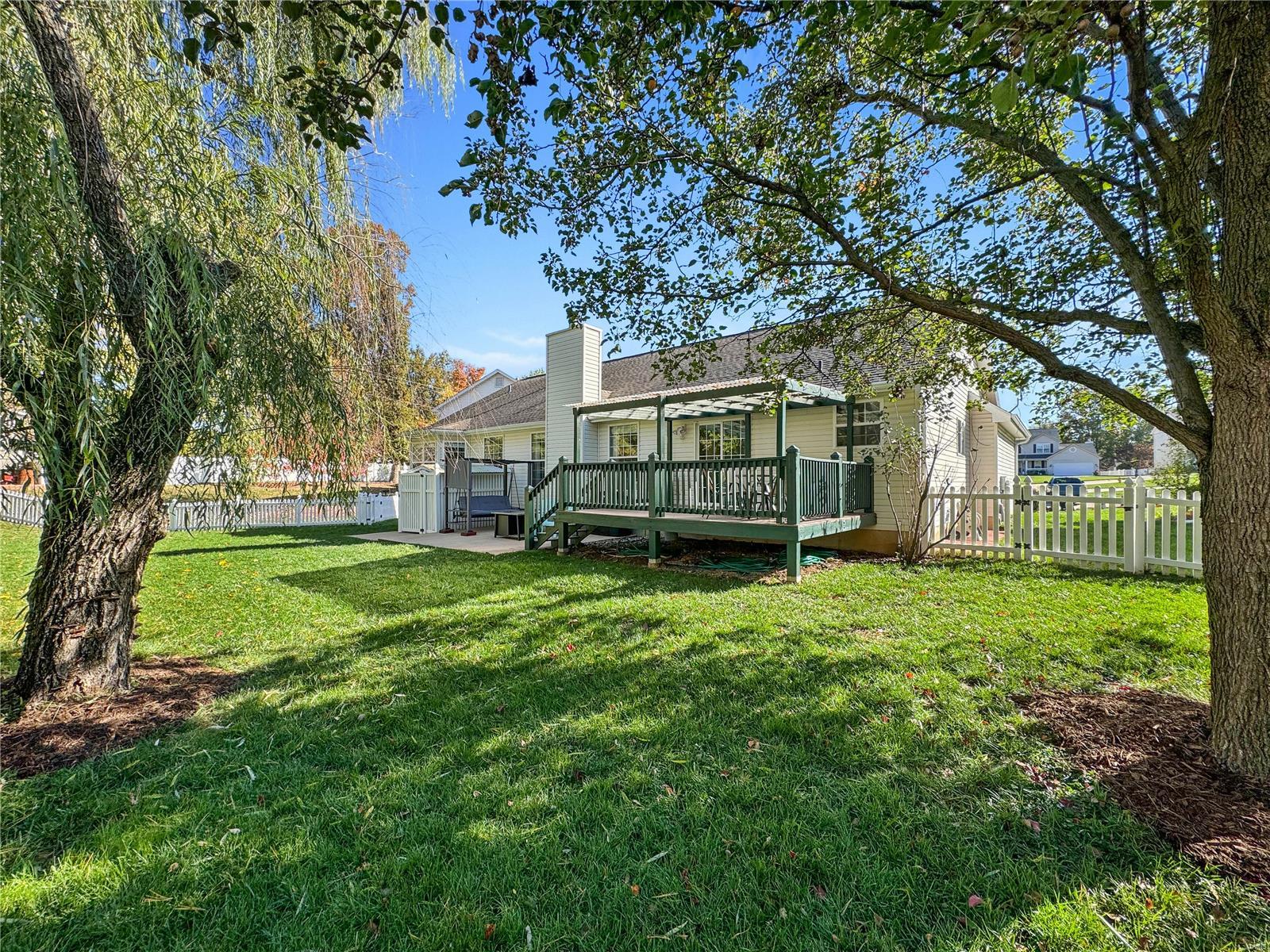 929 Squirrels Nest Court