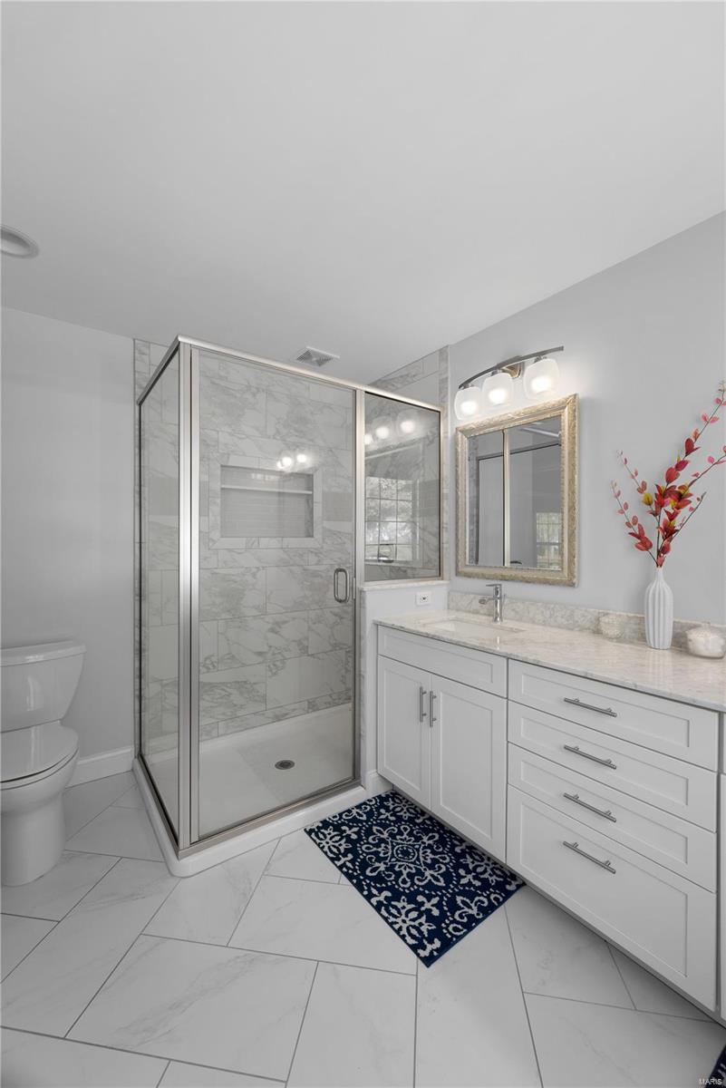 929 Squirrels Nest Court