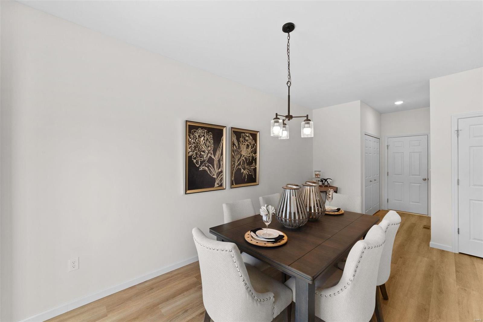 106 Dark Horse Court