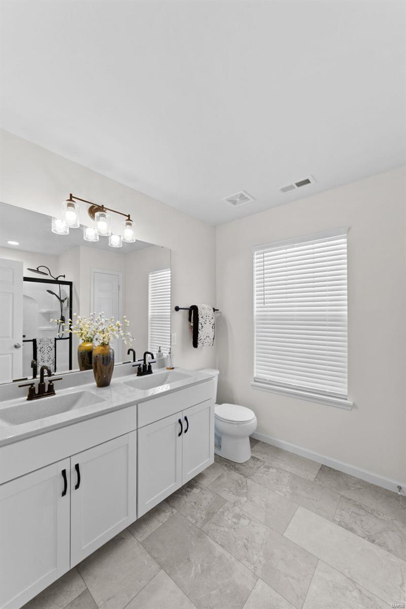 106 Dark Horse Court