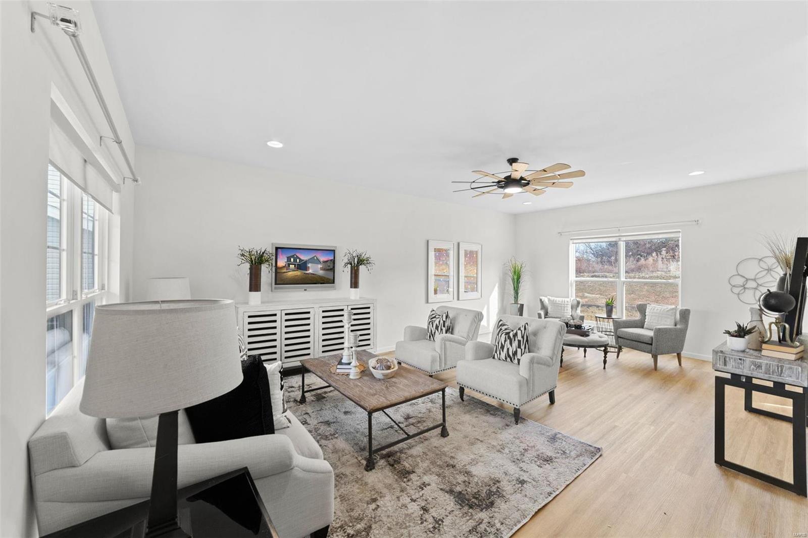 106 Dark Horse Court