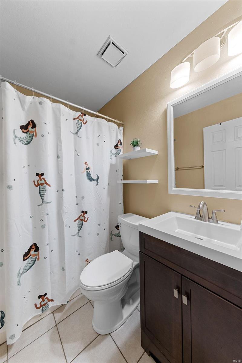 1105 Whitegate Court