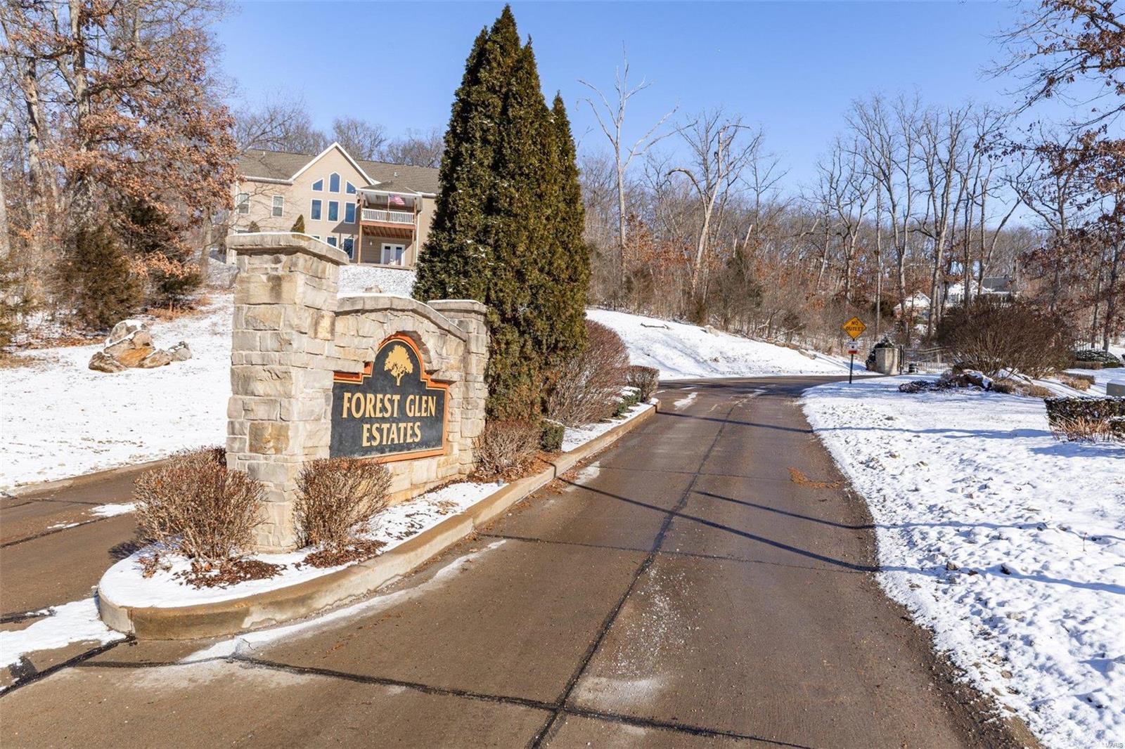 2609 Forest Glen Drive