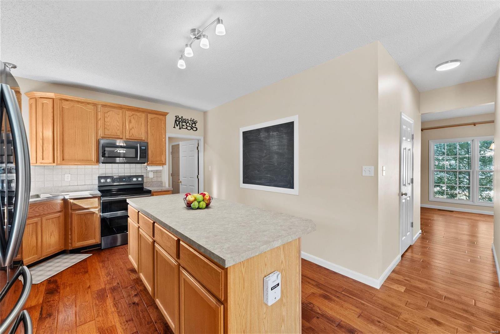 1422 Devonshire County Drive