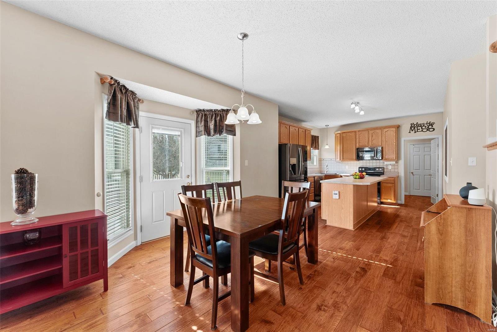 1422 Devonshire County Drive