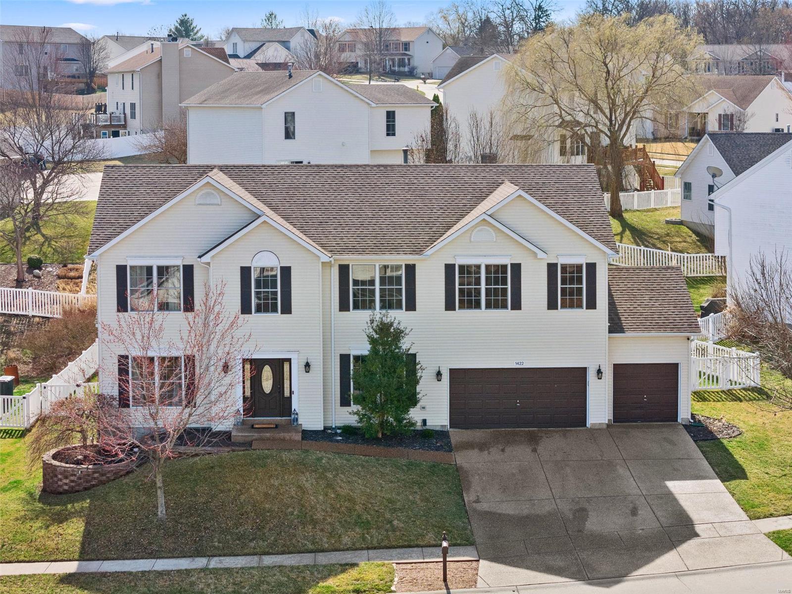 1422 Devonshire County Drive