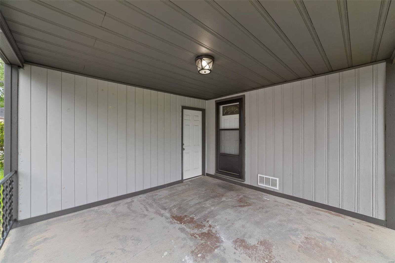 1804 S New Florissant Road