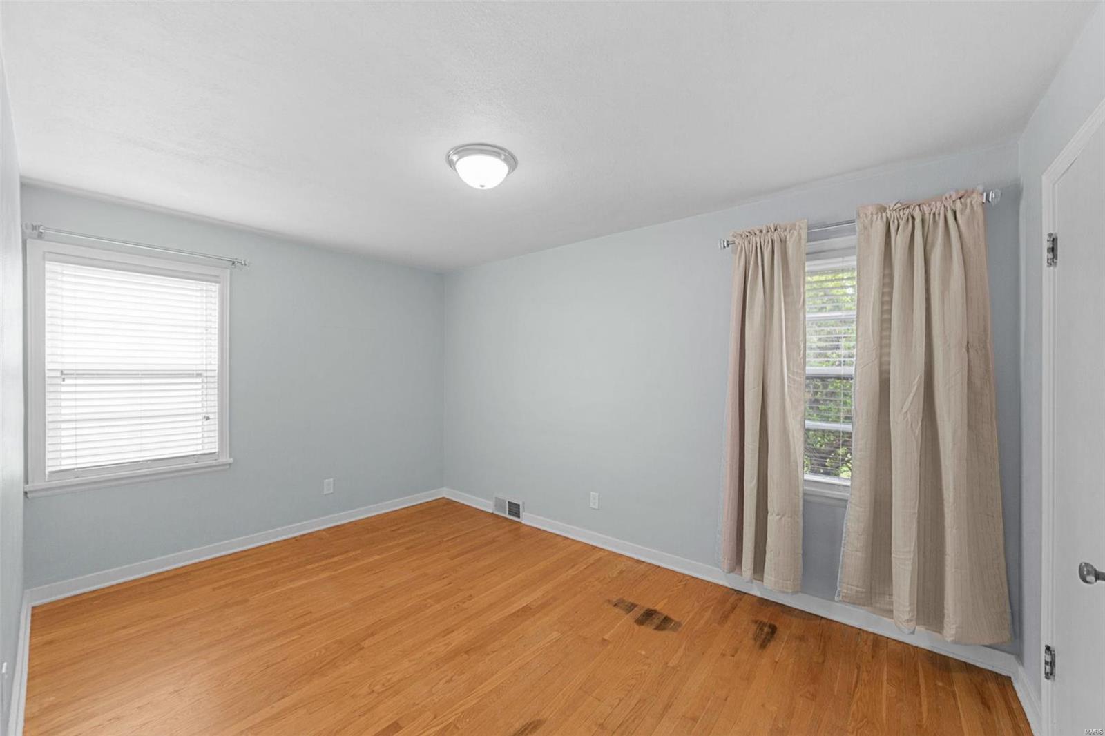 1804 S New Florissant Road