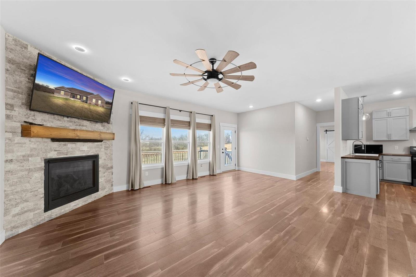 191 Falcon Pointe Drive