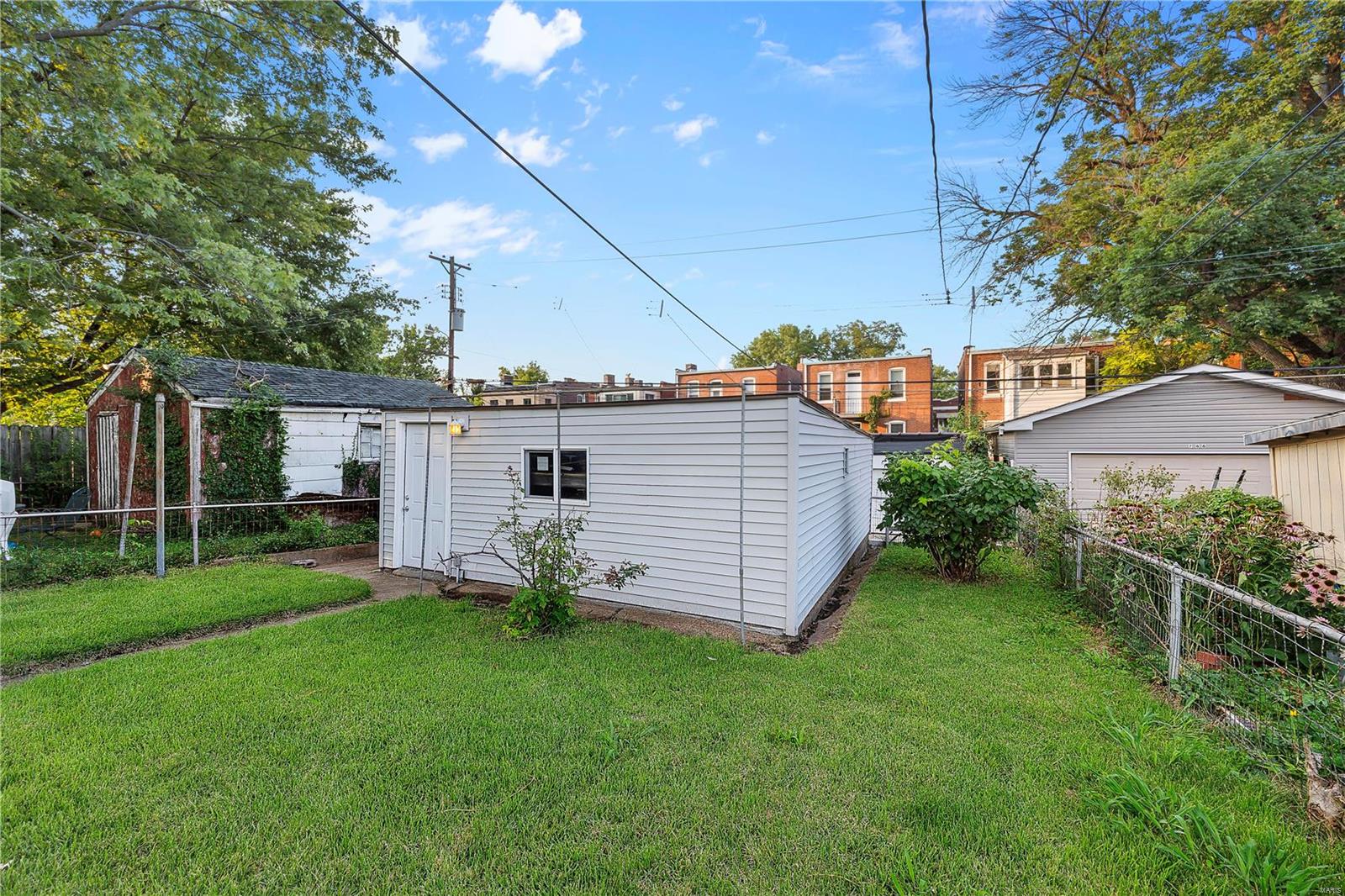 817 Wilmington Avenue