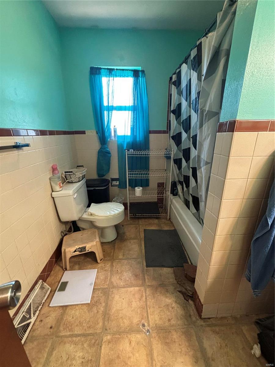 1121 E Cap Au Gris Street