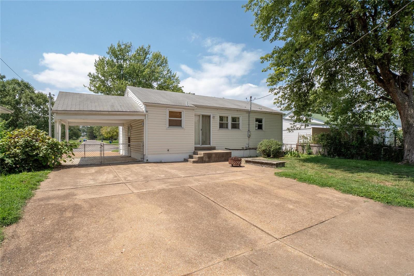 780 Saint Edith Lane