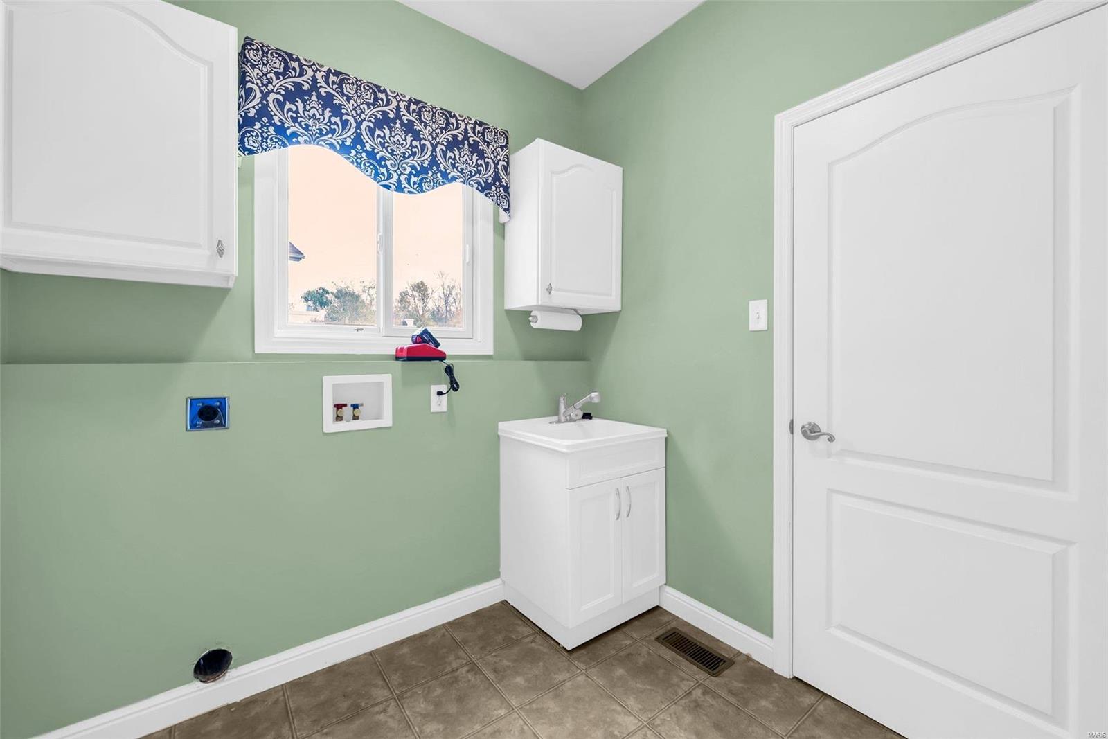 312 Peruque Ridge Court