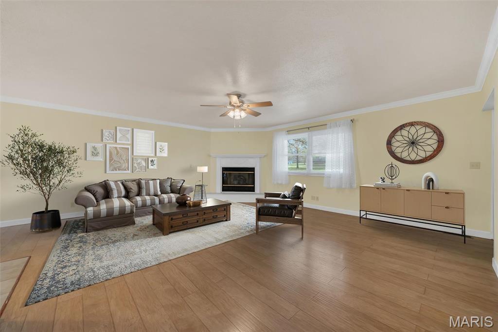 1925 Sun Trail Drive