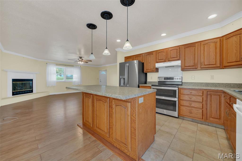 1925 Sun Trail Drive