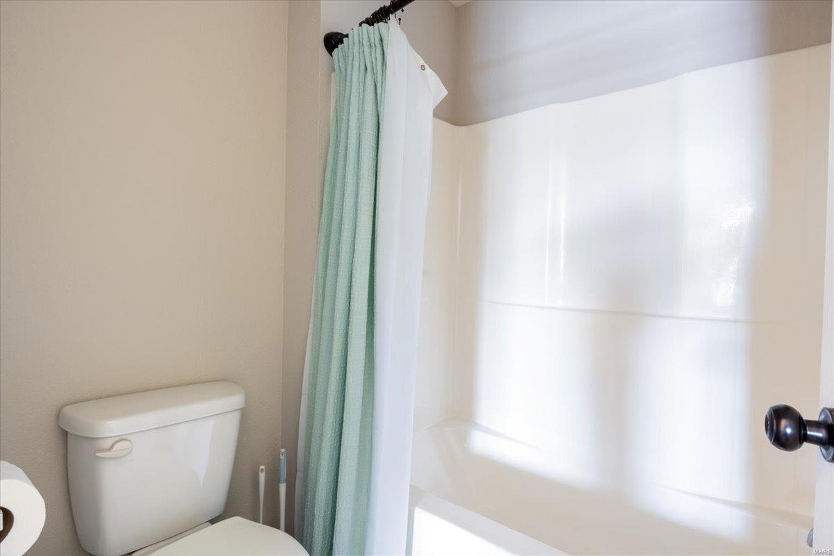 315 Highland Shores Drive Unit: 2C