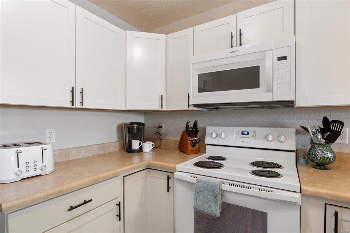 315 Highland Shores Drive Unit: 2C