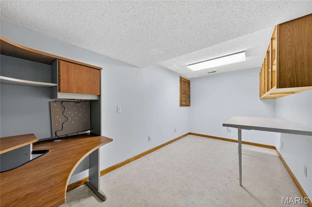 8 Grayson Ridge Drive