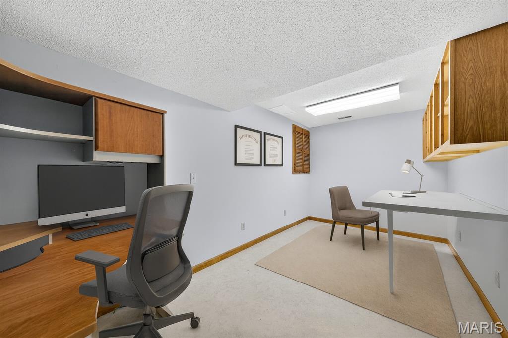 8 Grayson Ridge Drive