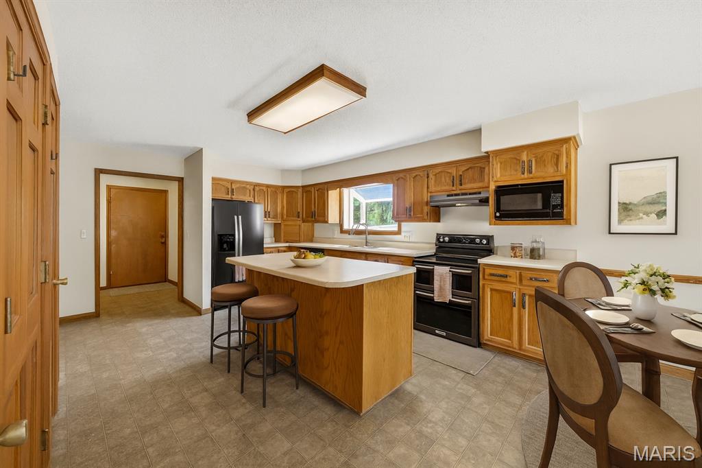 8 Grayson Ridge Drive