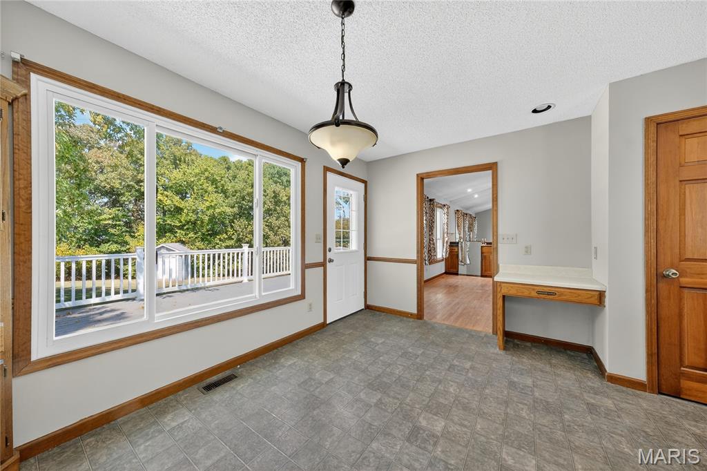 8 Grayson Ridge Drive