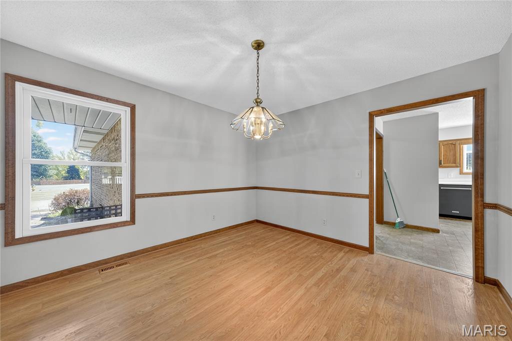 8 Grayson Ridge Drive