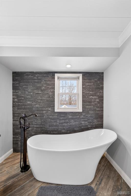 2489 Oak Forest Drive