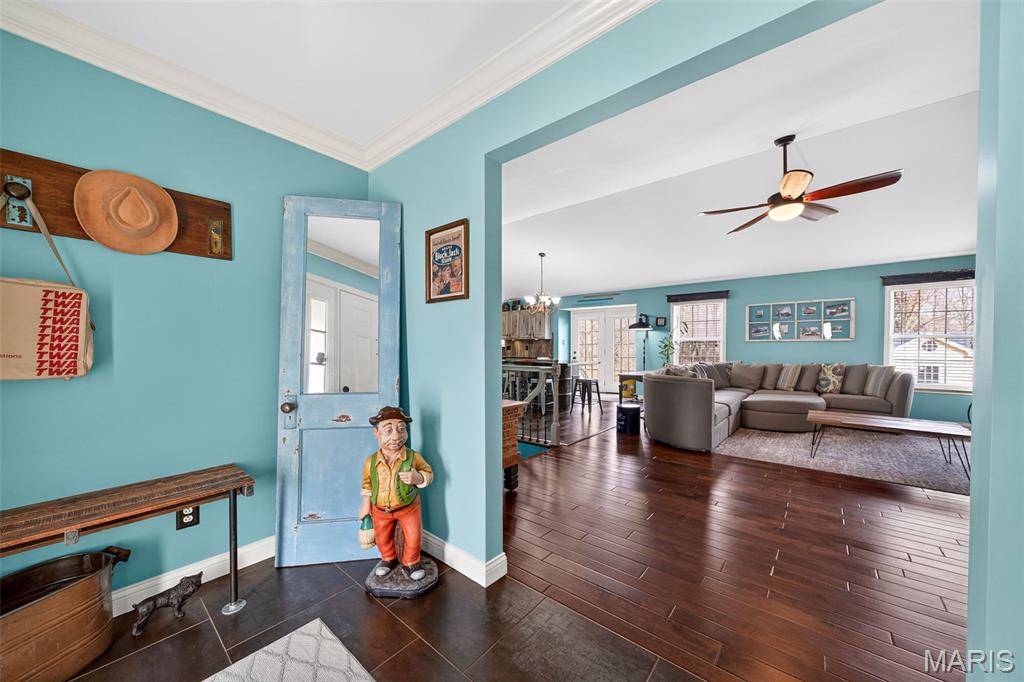 2489 Oak Forest Drive