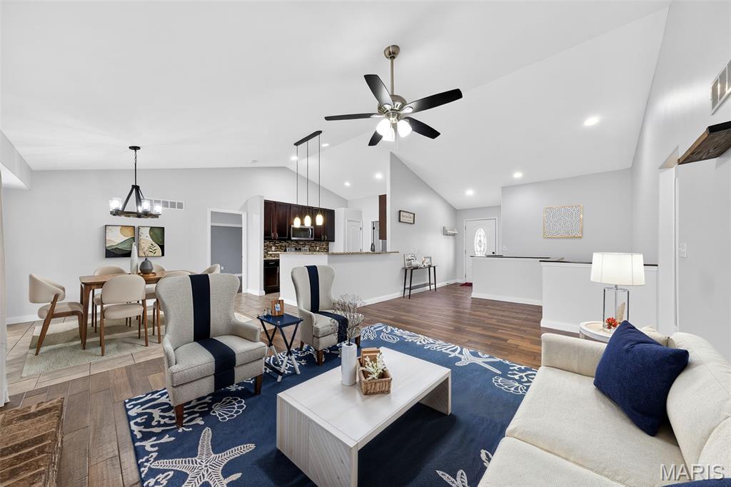 178 Shadow Pointe Drive