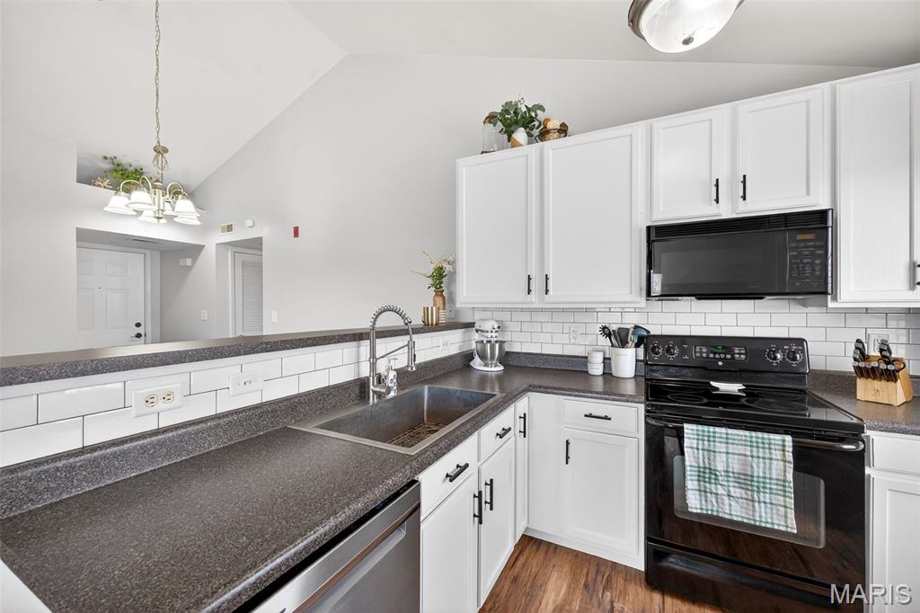 3300 Spring Creek Lane