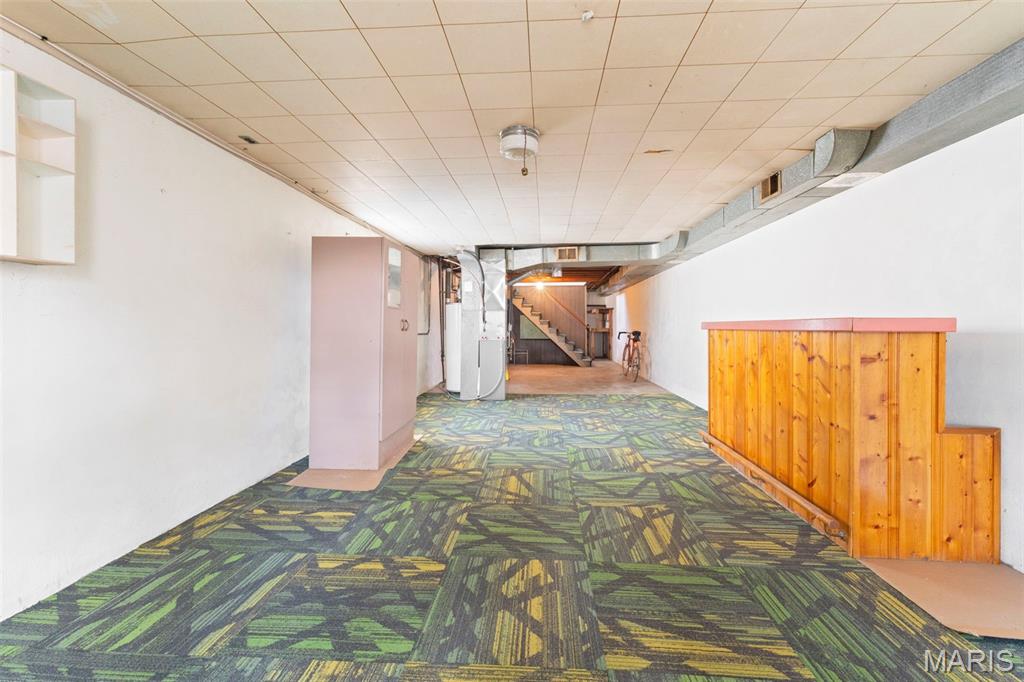 6048 Southwest Avenue