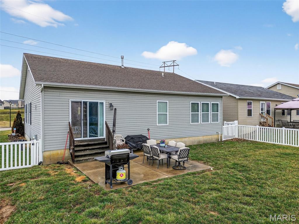 1006 Sweet River Drive