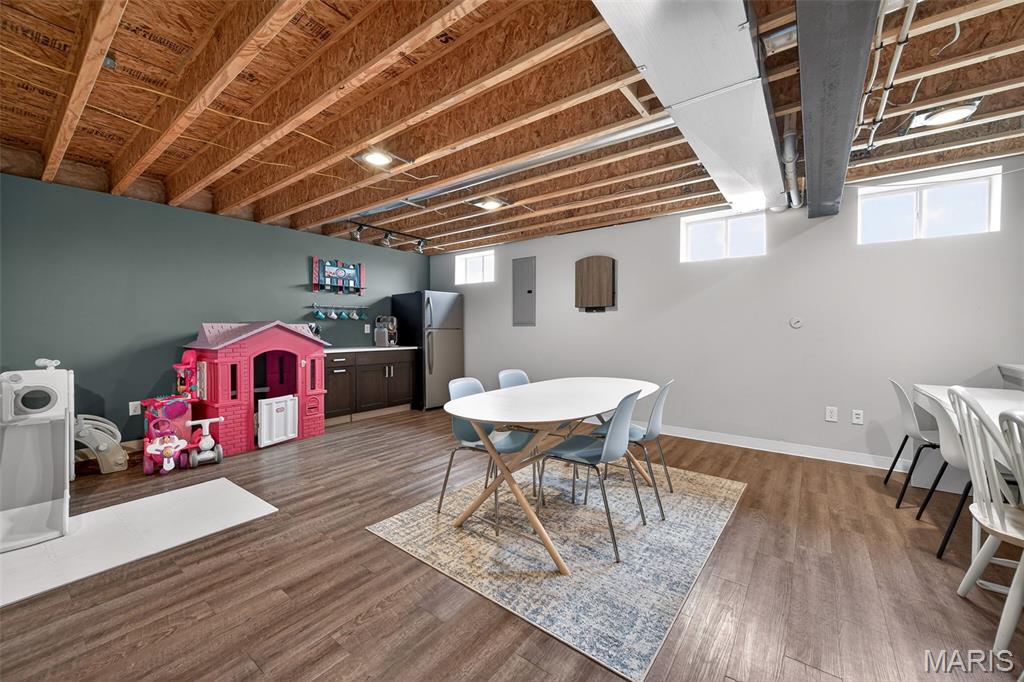 1006 Sweet River Drive