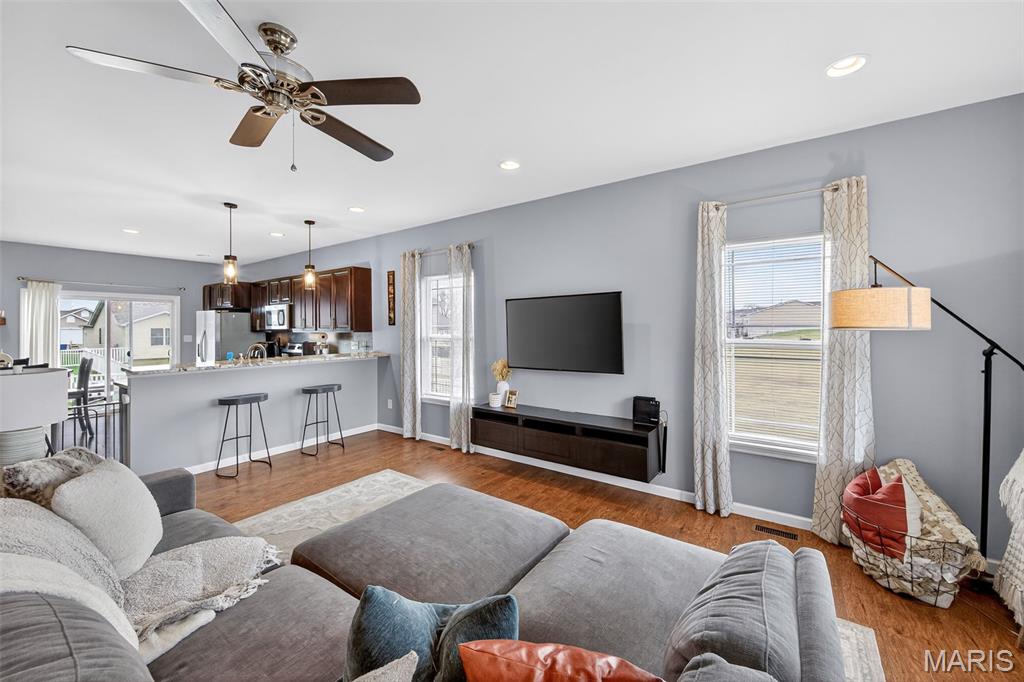 1006 Sweet River Drive