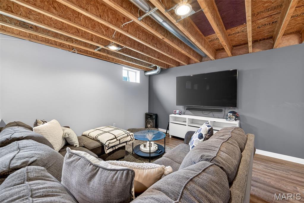 1006 Sweet River Drive