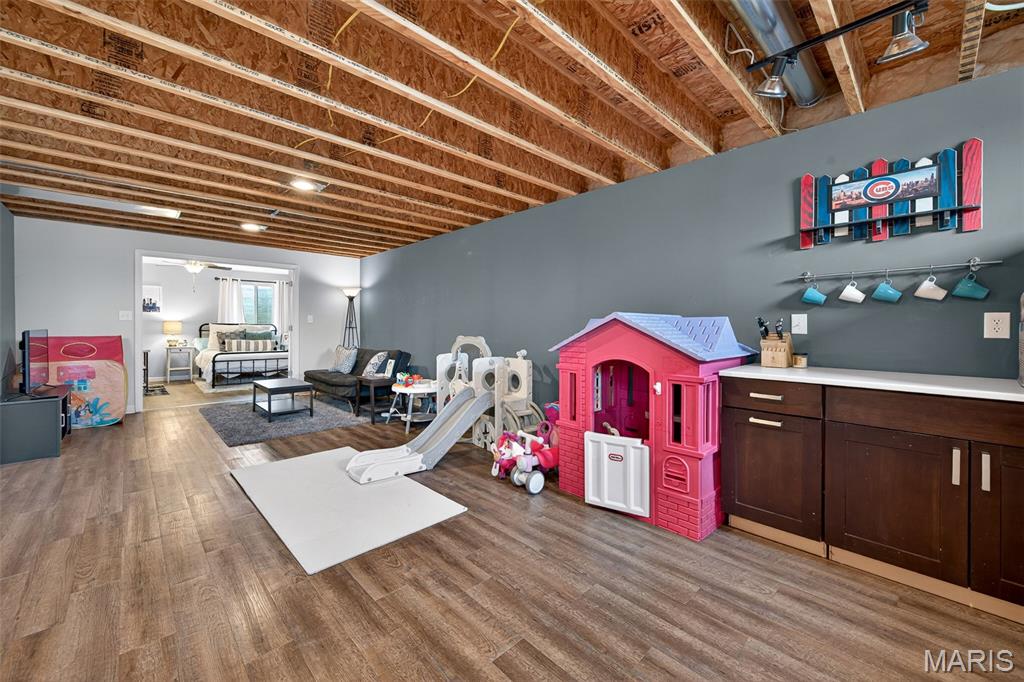 1006 Sweet River Drive