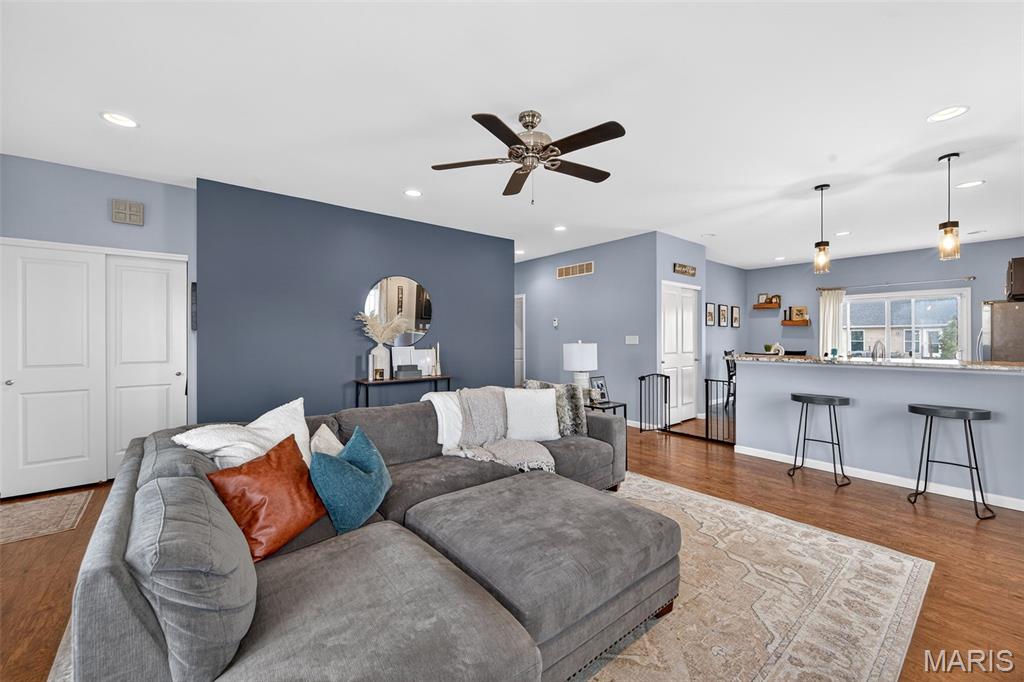 1006 Sweet River Drive